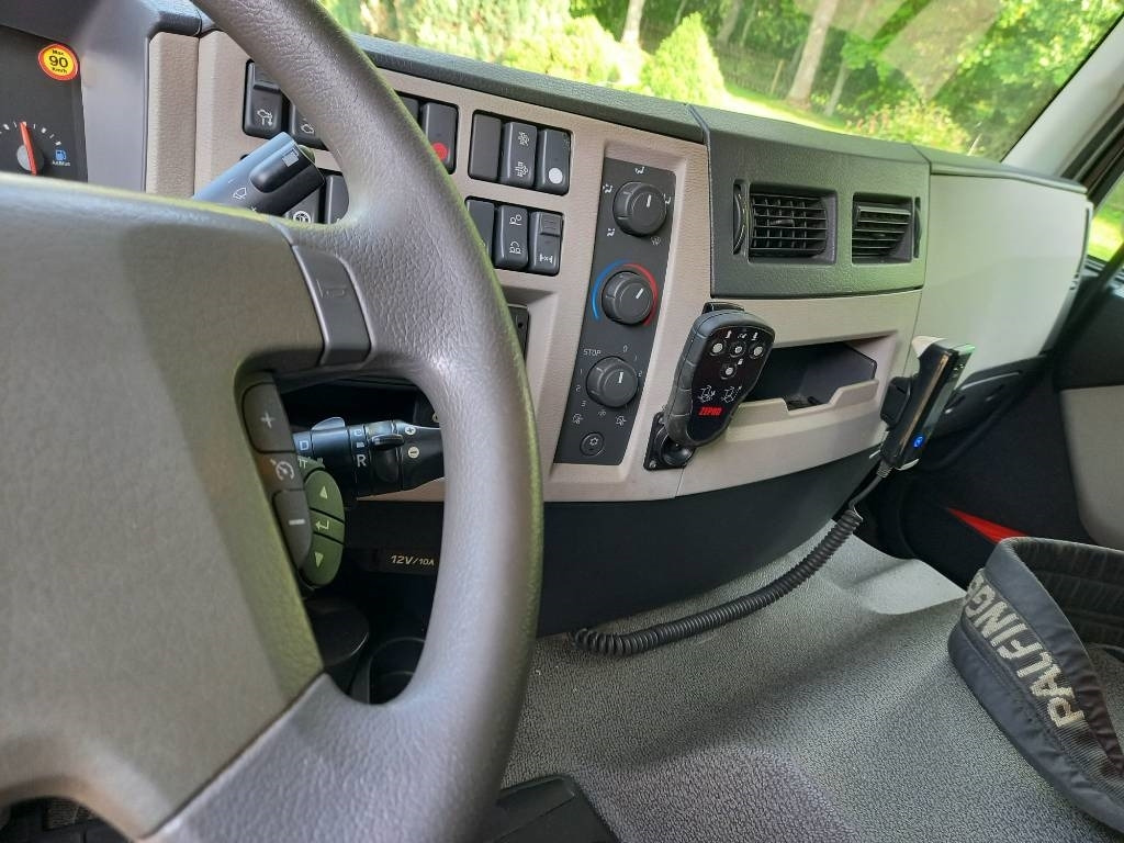 Autokran Volvo FE 320, 6x2, PALFINGER PK10000, EURO6, FULL AIR: das Bild 44