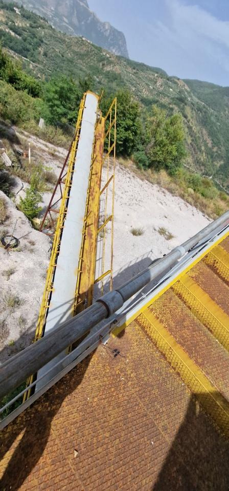 200 t 4 Decksiebmaschine mit prallbrecher - Siebmaschine: das Bild 5 200 t 4 Decksiebmaschine mit prallbrecher - Siebmaschine: das Bild 5