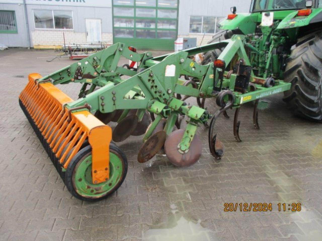 Amazone Cenius 3001 - Grubber: das Bild 4 Amazone Cenius 3001 - Grubber: das Bild 4