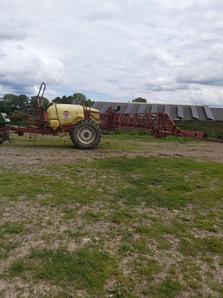 Hardi Commander 4200 - Anhängespritze: das Bild 3 Hardi Commander 4200 - Anhängespritze: das Bild 3