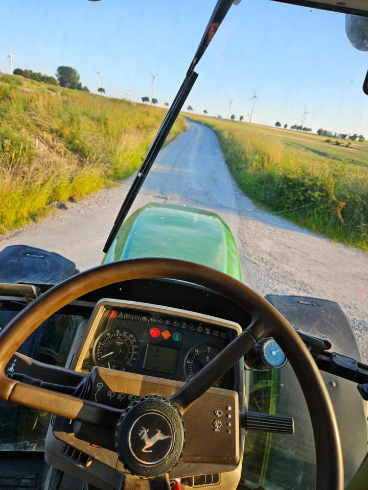 John Deere 6920 - Traktor: das Bild 2 John Deere 6920 - Traktor: das Bild 2