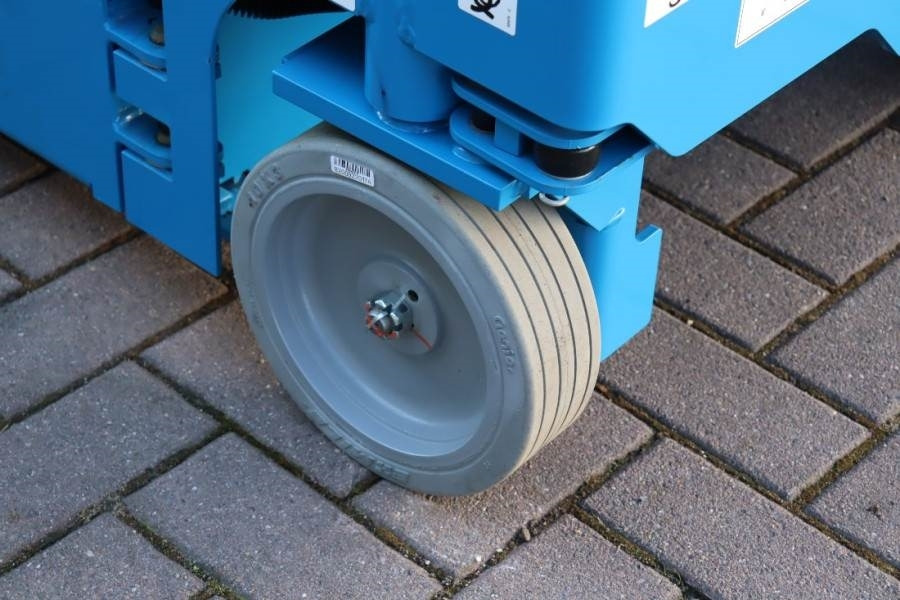 Scherenbühne Genie GS1330M Valid inspection, *Guarantee! All-Electric: das Bild 13