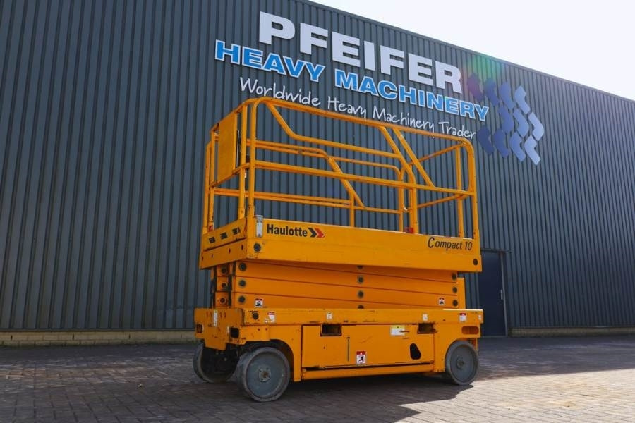 Haulotte Compact 10 Electric, 10m Working Height, 450kg Cap - Scherenbühne: das Bild 1 Haulotte Compact 10 Electric, 10m Working Height, 450kg Cap - Scherenbühne: das Bild 1