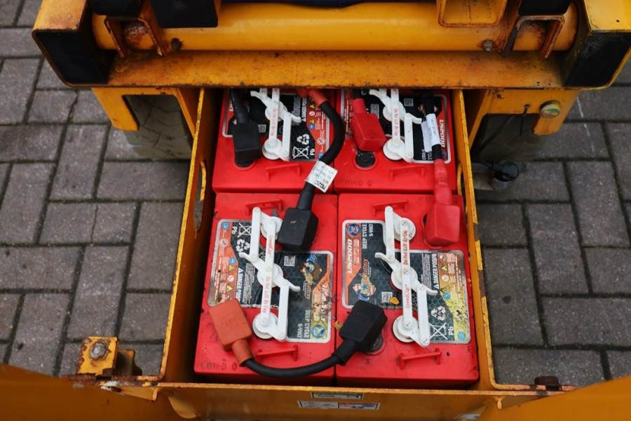 Haulotte Compact 10N Electric, 10m Working Height, 230kg Ca - Scherenbühne: das Bild 5 Haulotte Compact 10N Electric, 10m Working Height, 230kg Ca - Scherenbühne: das Bild 5