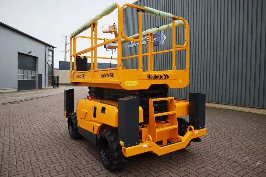 Haulotte Compact 12DX Valid Inspection, *Guarantee! Diesel, - Scherenbühne: das Bild 3 Haulotte Compact 12DX Valid Inspection, *Guarantee! Diesel, - Scherenbühne: das Bild 3