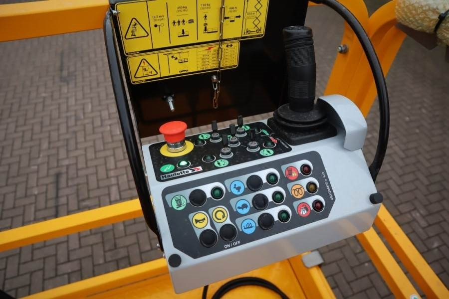 Haulotte Compact 12DX Valid Inspection, *Guarantee! Diesel, - Scherenbühne: das Bild 3 Haulotte Compact 12DX Valid Inspection, *Guarantee! Diesel, - Scherenbühne: das Bild 3