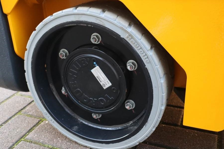 Haulotte Compact 8N Valid inspection, *Guarantee! 8m Workin - Scherenbühne: das Bild 5 Haulotte Compact 8N Valid inspection, *Guarantee! 8m Workin - Scherenbühne: das Bild 5