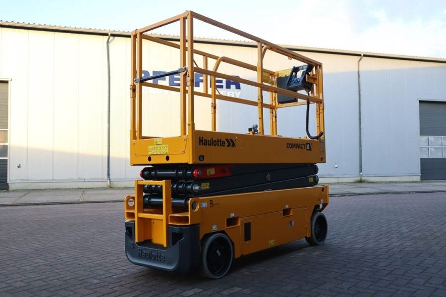 Haulotte Compact 8N Valid inspection, *Guarantee! 8m Workin - Scherenbühne: das Bild 3 Haulotte Compact 8N Valid inspection, *Guarantee! 8m Workin - Scherenbühne: das Bild 3