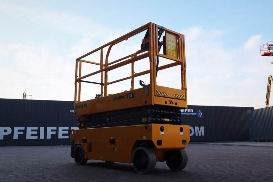 Haulotte Compact 8N Valid inspection, *Guarantee! 8m Workin - Scherenbühne: das Bild 3 Haulotte Compact 8N Valid inspection, *Guarantee! 8m Workin - Scherenbühne: das Bild 3