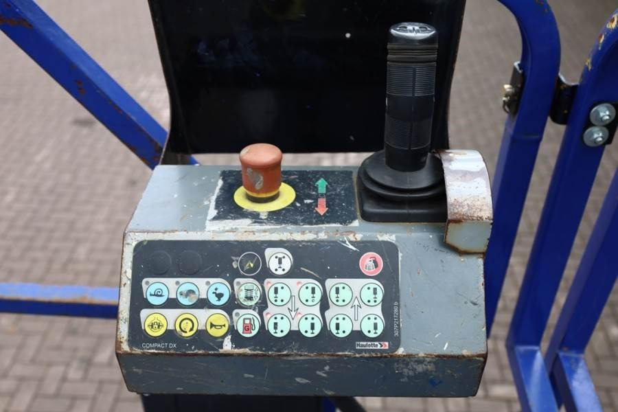 Haulotte H12SX Diesel, 4x4 Drive, 12m Working Height, 700kg - Scherenbühne: das Bild 5 Haulotte H12SX Diesel, 4x4 Drive, 12m Working Height, 700kg - Scherenbühne: das Bild 5