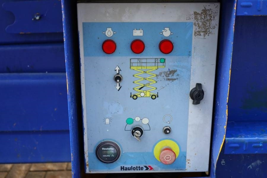 Haulotte H15SX Diesel, 4x4 Drive 15 Working Height, 500kg C - Scherenbühne: das Bild 4 Haulotte H15SX Diesel, 4x4 Drive 15 Working Height, 500kg C - Scherenbühne: das Bild 4