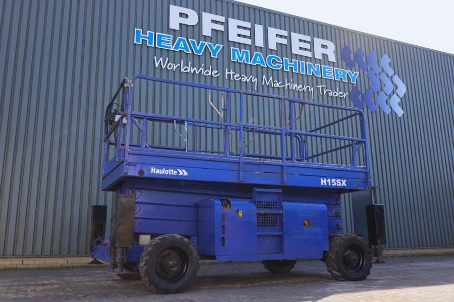 Haulotte H15SX Diesel, 4x4 Drive 15 Working Height, 500kg C - Scherenbühne: das Bild 1 Haulotte H15SX Diesel, 4x4 Drive 15 Working Height, 500kg C - Scherenbühne: das Bild 1