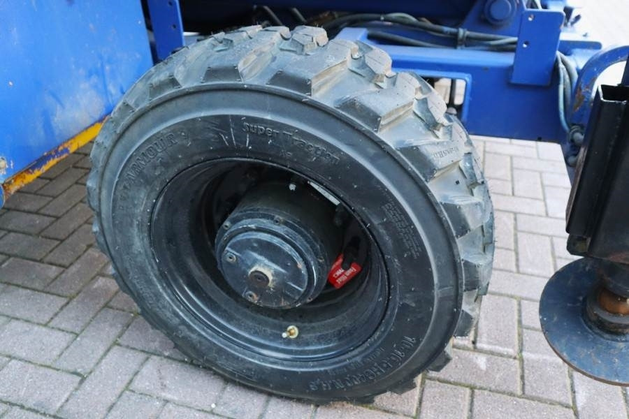 Haulotte H15SX New Tyres, Diesel, 4x4 Drive, 15 Working Hei - Scherenbühne: das Bild 4 Haulotte H15SX New Tyres, Diesel, 4x4 Drive, 15 Working Hei - Scherenbühne: das Bild 4
