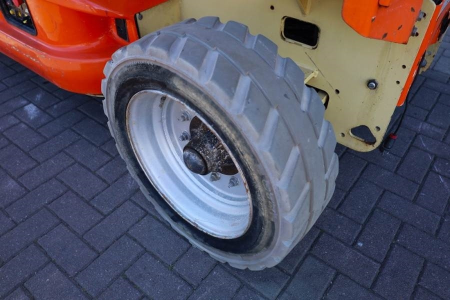 Scherenbühne JLG M4069 Hybrid, 14.2m Working Height, 360kg Capacity: das Bild 14 Scherenbühne JLG M4069 Hybrid, 14.2m Working Height, 360kg Capacity: das Bild 14