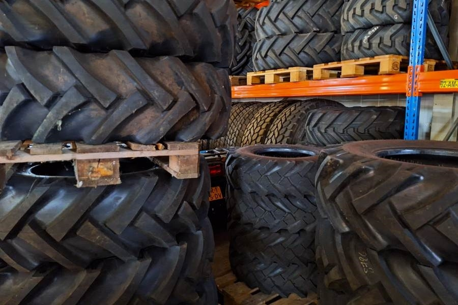 Geländestapler Manitou M30-4 Valid Inspection, *Guarantee, Diesel, 4x4 Dr: das Bild 17