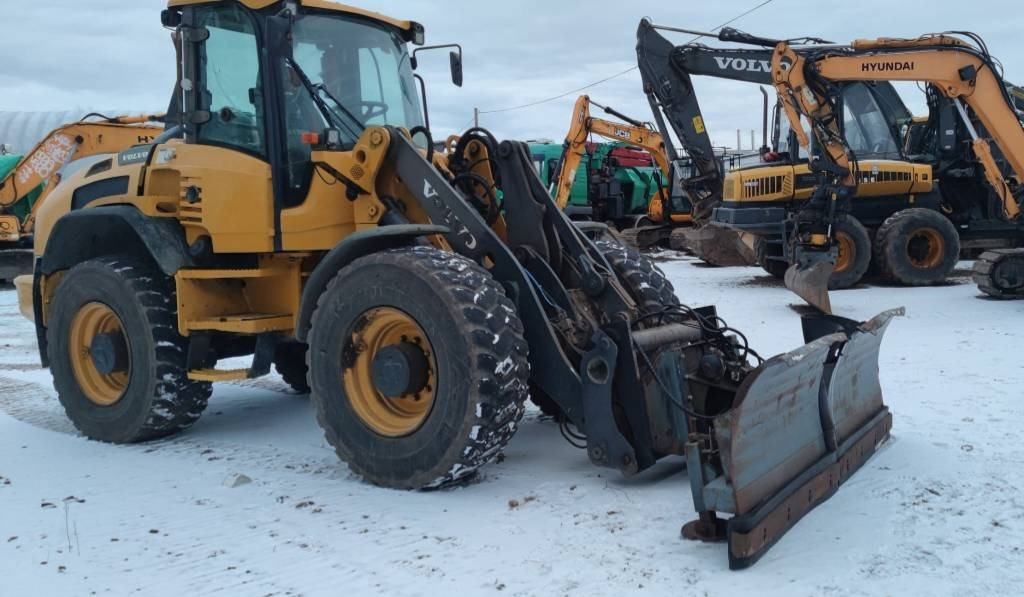 Volvo L 45 G - Radlader: das Bild 1 Volvo L 45 G - Radlader: das Bild 1