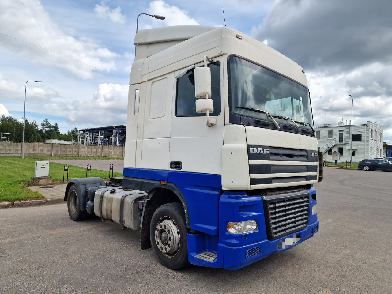 DAF 95.430 XF Euro2 manual - Sattelzugmaschine: das Bild 1 DAF 95.430 XF Euro2 manual - Sattelzugmaschine: das Bild 1