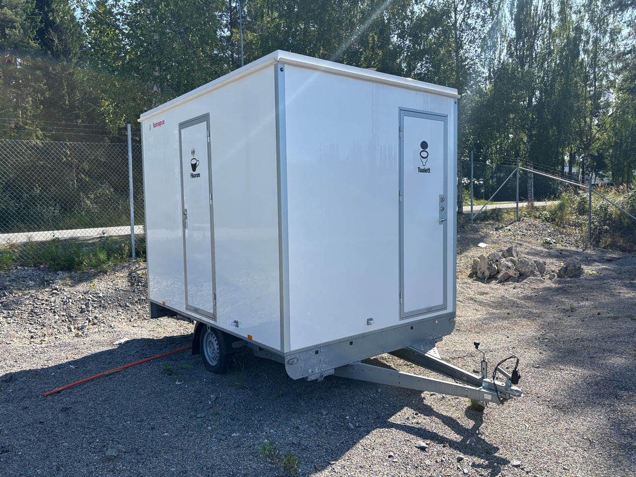 Alro Metal 4PE – Förbränningstoa - Wohncontainer, Anhänger: das Bild 1 Alro Metal 4PE – Förbränningstoa - Wohncontainer, Anhänger: das Bild 1