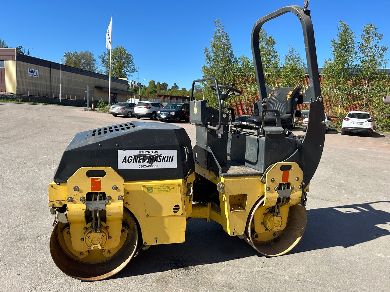 Bomag BW 100 AD-3 - Walzen: das Bild 1 Bomag BW 100 AD-3 - Walzen: das Bild 1