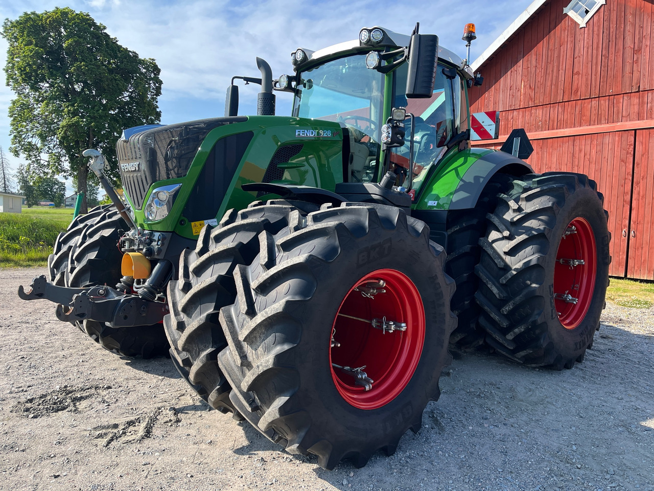 Fendt 828 Vario - Traktor: das Bild 1 Fendt 828 Vario - Traktor: das Bild 1