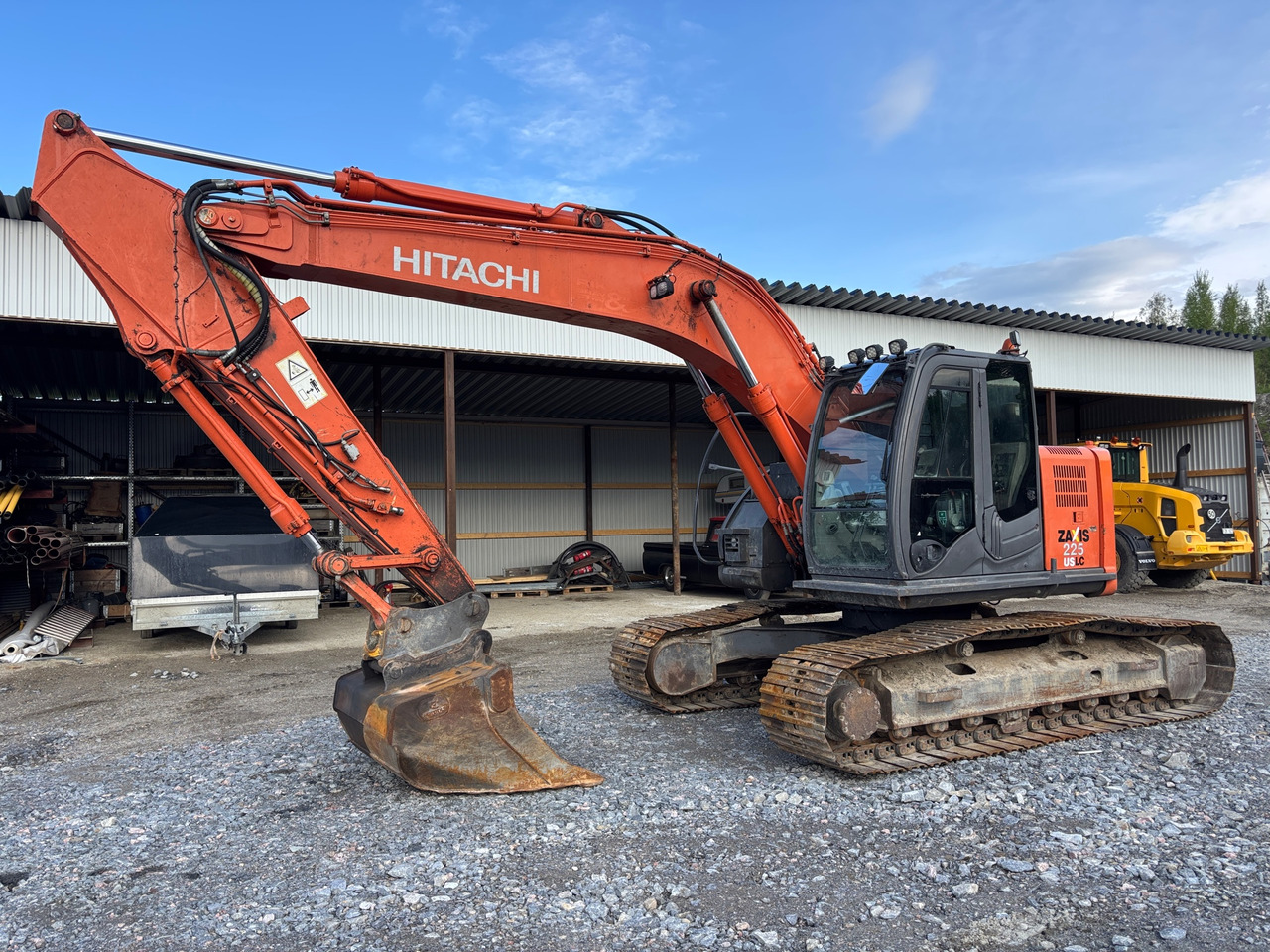 Hitachi ZX225 - Bagger: das Bild 1 Hitachi ZX225 - Bagger: das Bild 1