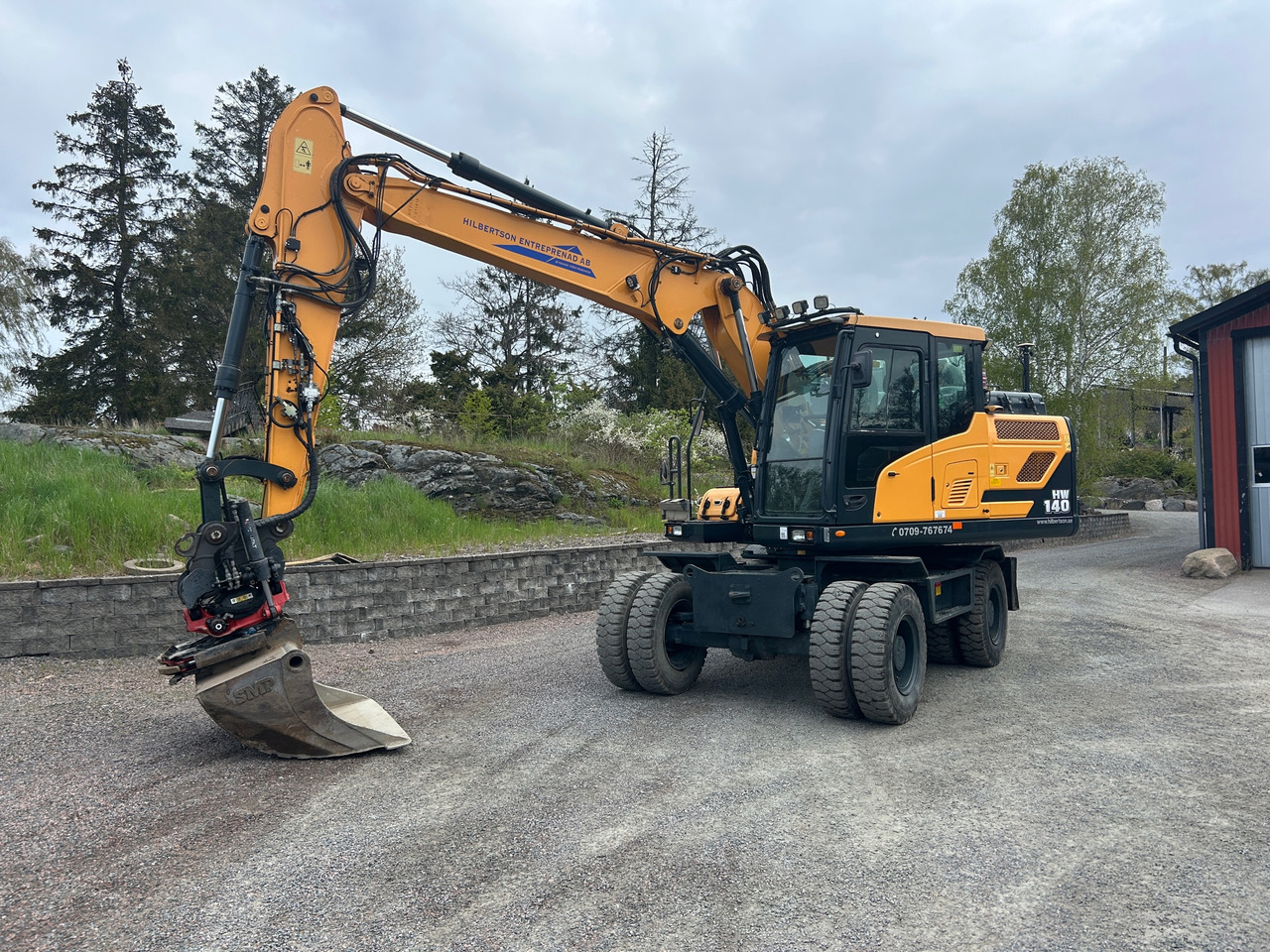 Hyundai HW140 - Bagger: das Bild 1 Hyundai HW140 - Bagger: das Bild 1