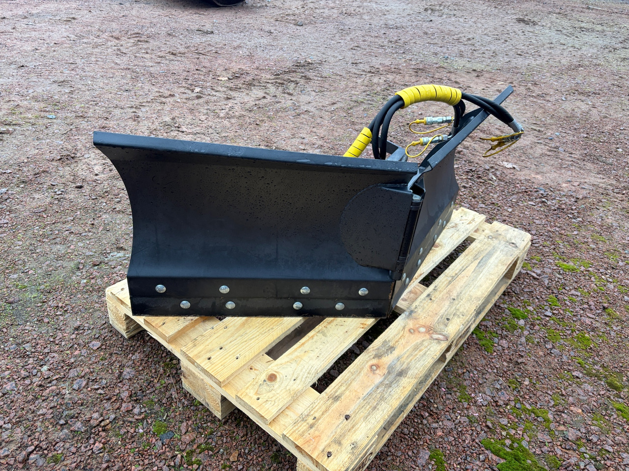 Kova - Schneepflug: das Bild 1 Kova - Schneepflug: das Bild 1