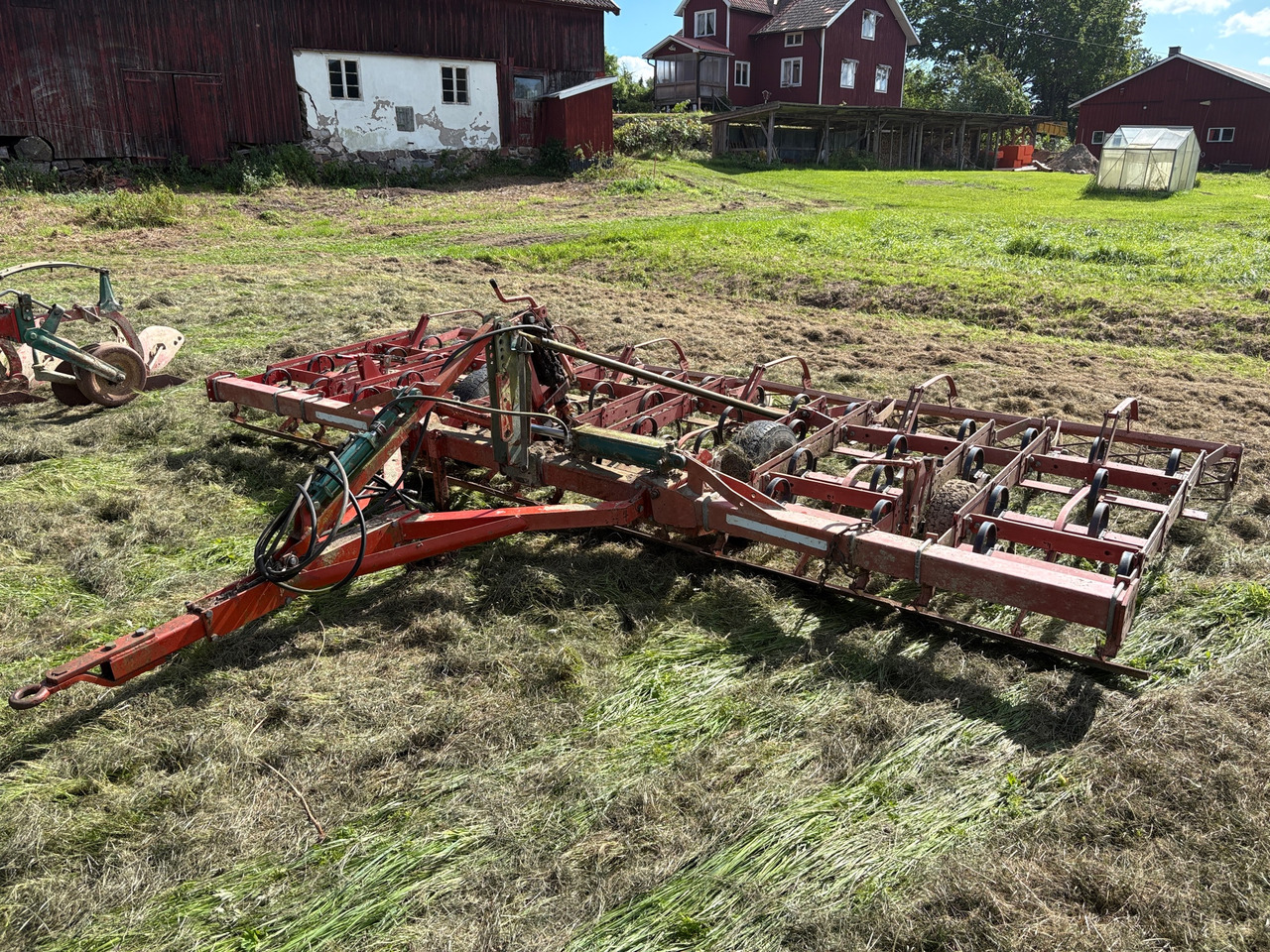 Kverneland 5,2m - Technik für Bodenbearbeitung: das Bild 1 Kverneland 5,2m - Technik für Bodenbearbeitung: das Bild 1