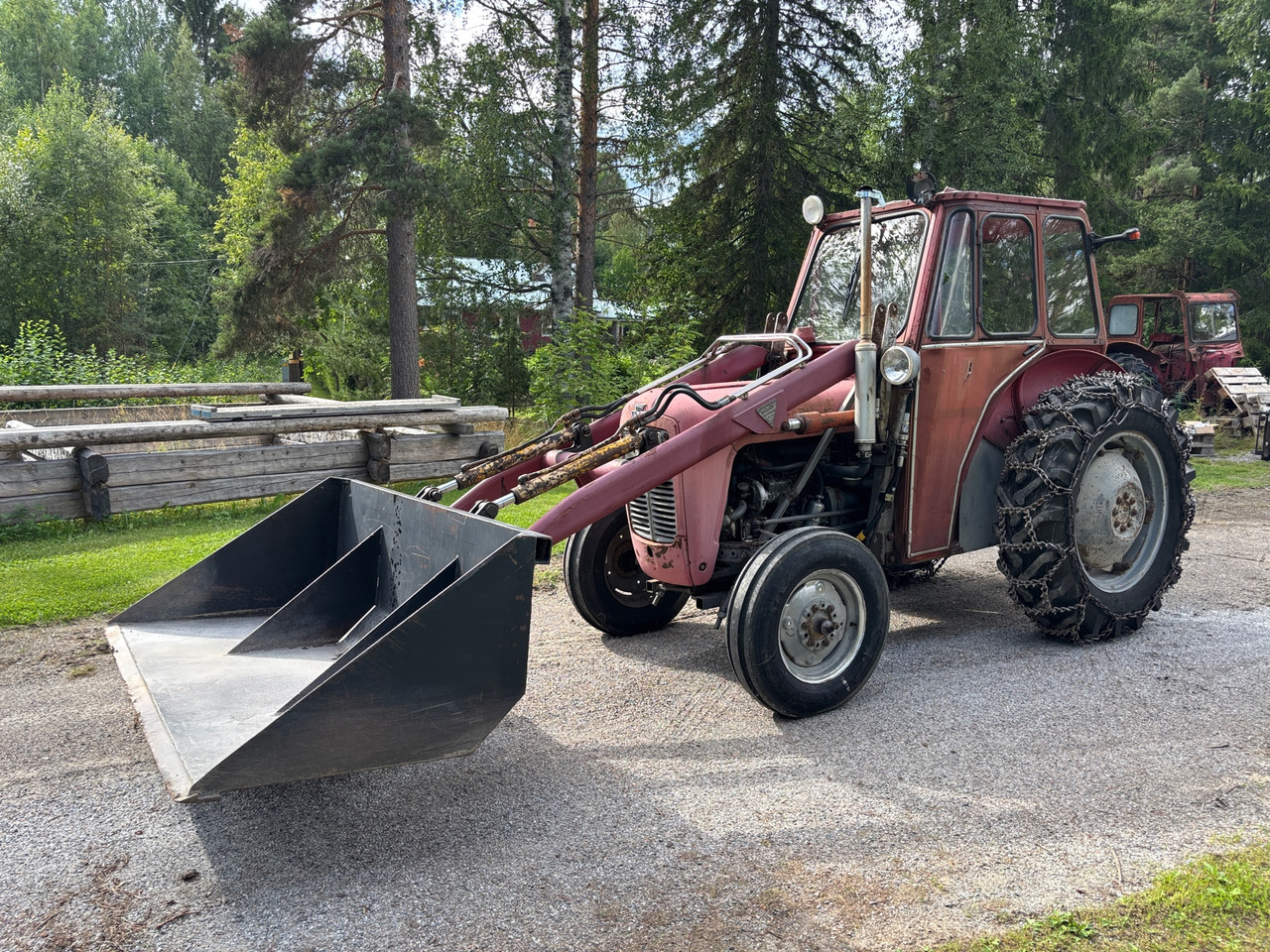 Massey Ferguson 35 - Traktor: das Bild 1 Massey Ferguson 35 - Traktor: das Bild 1