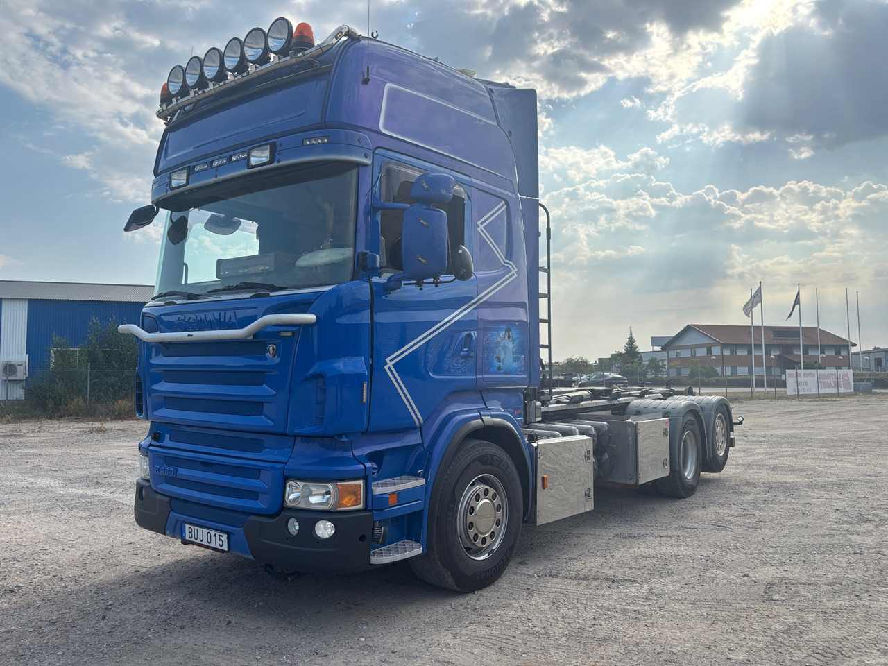 Abrollkipper Scania R480: das Bild 1