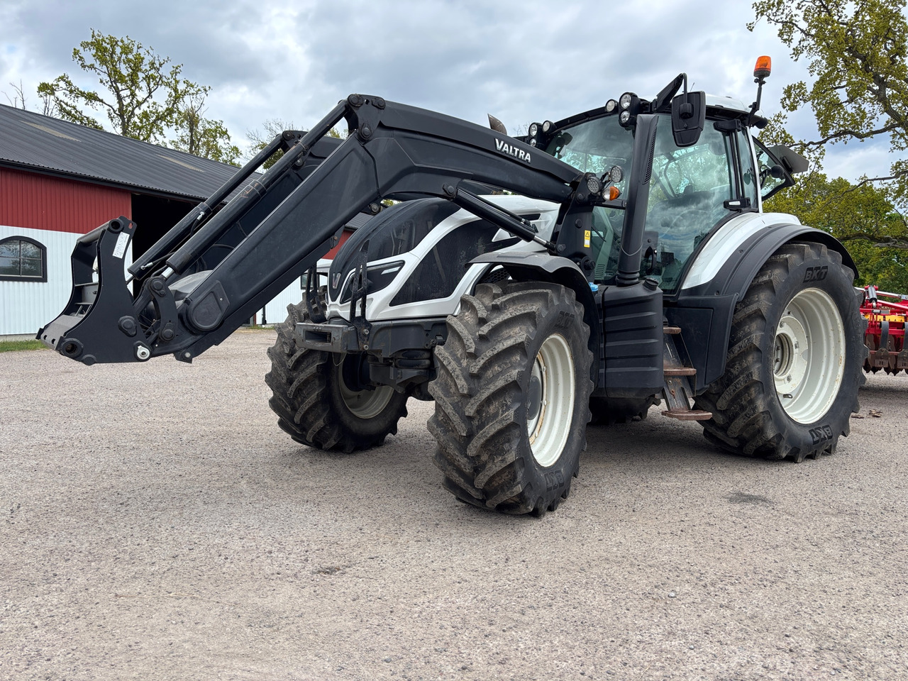 Valtra T 234 Versu - Traktor: das Bild 1 Valtra T 234 Versu - Traktor: das Bild 1