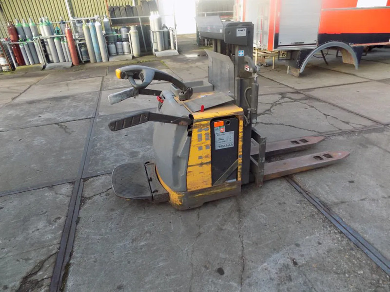 Atlet electrische heftruck 1.5 ton CHOICE OFF 3 PIECES 1.5 ton - Gabelstapler: das Bild 1 Atlet electrische heftruck 1.5 ton CHOICE OFF 3 PIECES 1.5 ton - Gabelstapler: das Bild 1