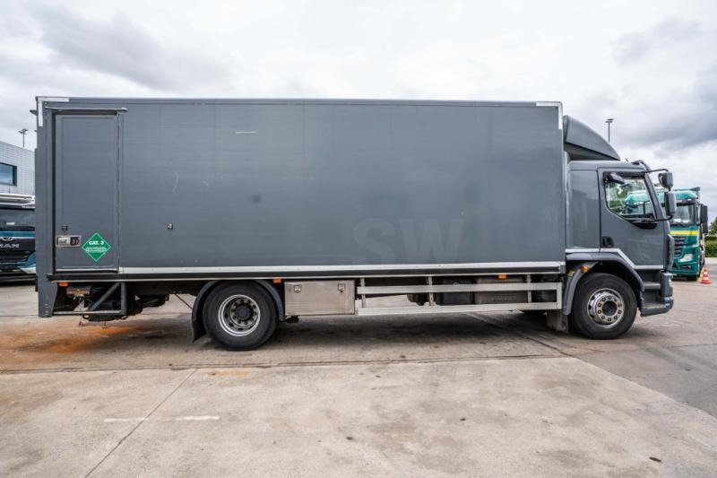 DAF LF 55.220(19 T-E6 )+DHOLLANDIA 2TON - Koffer LKW: das Bild 3 DAF LF 55.220(19 T-E6 )+DHOLLANDIA 2TON - Koffer LKW: das Bild 3