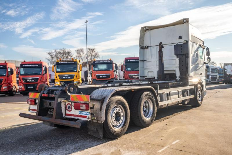 DAF XF 105.460 -6X2-INTARDER+AJK 20 T. - Abrollkipper: das Bild 3 DAF XF 105.460 -6X2-INTARDER+AJK 20 T. - Abrollkipper: das Bild 3