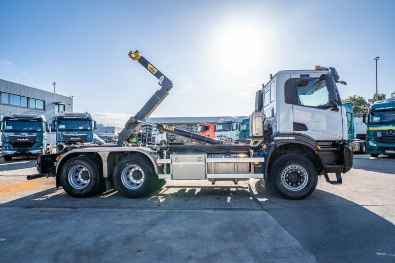 Iveco X-WAY 460 - HYVA - 91000 KM - Abrollkipper: das Bild 3 Iveco X-WAY 460 - HYVA - 91000 KM - Abrollkipper: das Bild 3