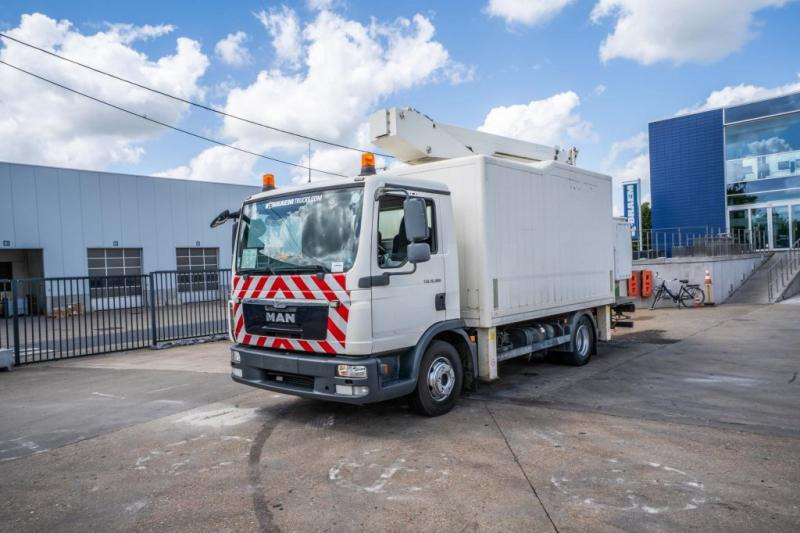 MAN TGL 12.180 BB - COMET 151 TAL - LKW mit Arbeitsbühne: das Bild 2 MAN TGL 12.180 BB - COMET 151 TAL - LKW mit Arbeitsbühne: das Bild 2