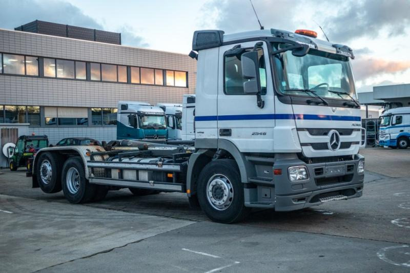 Mercedes ACTROS 2646 L-MP3 - Abrollkipper: das Bild 4 Mercedes ACTROS 2646 L-MP3 - Abrollkipper: das Bild 4
