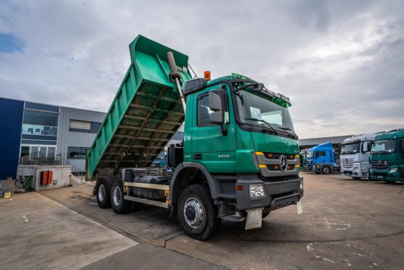 Mercedes ACTROS 3336 AK-MP3 - Kipper: das Bild 2 Mercedes ACTROS 3336 AK-MP3 - Kipper: das Bild 2