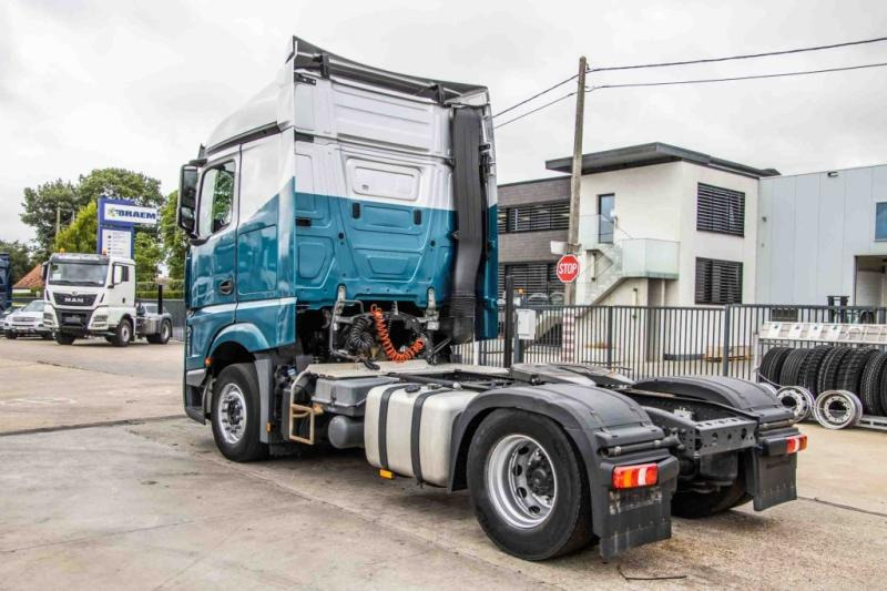 Mercedes ACTROS 1845 LS+E6 - Sattelzugmaschine: das Bild 4 Mercedes ACTROS 1845 LS+E6 - Sattelzugmaschine: das Bild 4