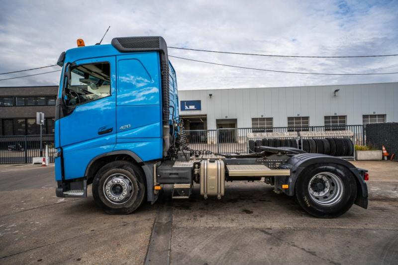 Sattelzugmaschine Volvo FH 420 +KIPHYDR - 266 555 KM: das Bild 6