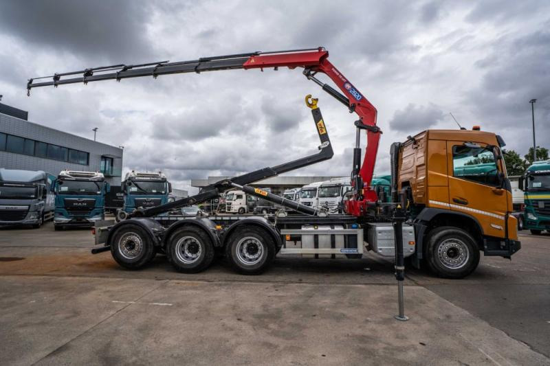 Volvo FMX 430-8x4+HMF 2820/6xhydr. - Abrollkipper, Autokran: das Bild 3 Volvo FMX 430-8x4+HMF 2820/6xhydr. - Abrollkipper, Autokran: das Bild 3