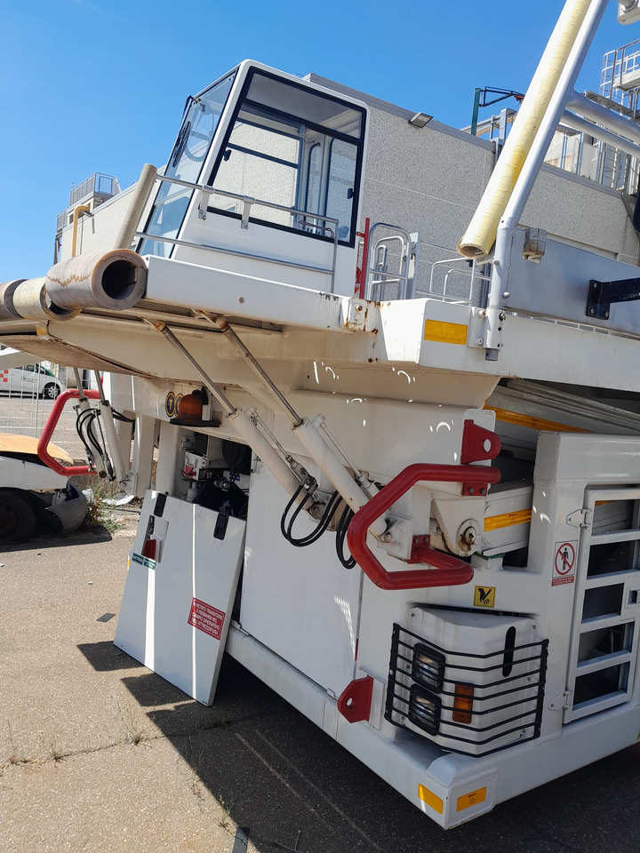 2PU1500 highloader - Flugzeuglader: das Bild 2 2PU1500 highloader - Flugzeuglader: das Bild 2