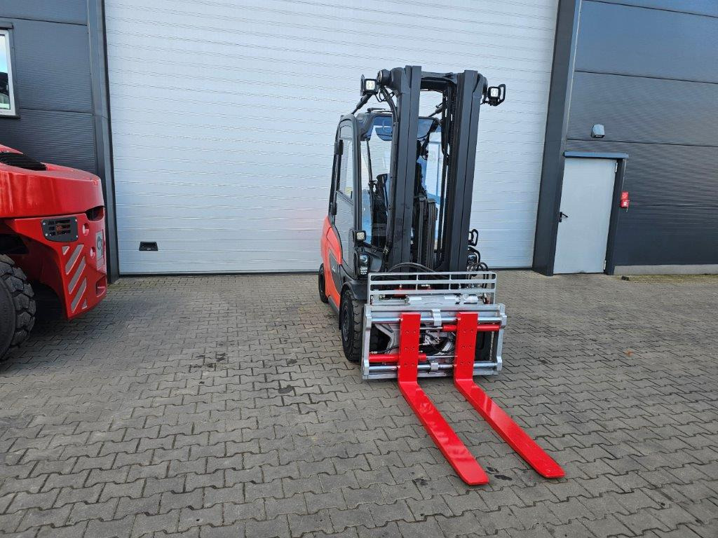 Linde H35D-01 - TRIPLEX - NEU MODEL - Dieselstapler: das Bild 4 Linde H35D-01 - TRIPLEX - NEU MODEL - Dieselstapler: das Bild 4