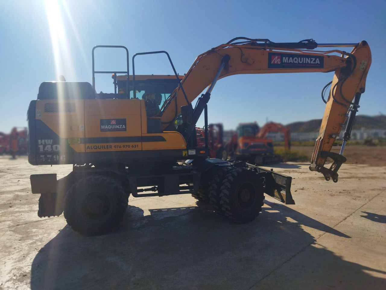 HYUNDAI HW140 - Mobilbagger: das Bild 3 HYUNDAI HW140 - Mobilbagger: das Bild 3