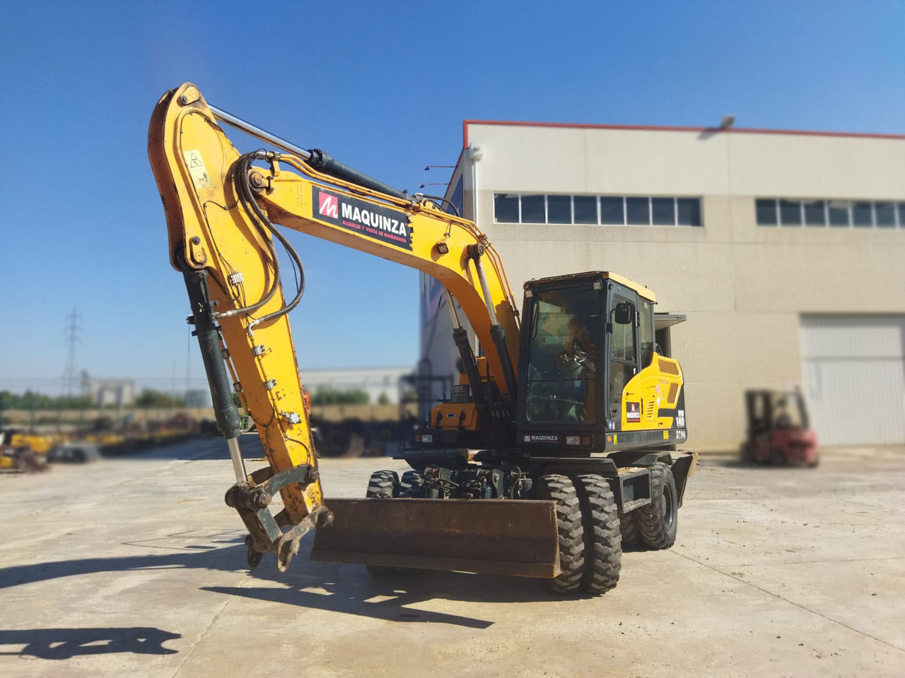 HYUNDAI HW140 - Mobilbagger: das Bild 4 HYUNDAI HW140 - Mobilbagger: das Bild 4