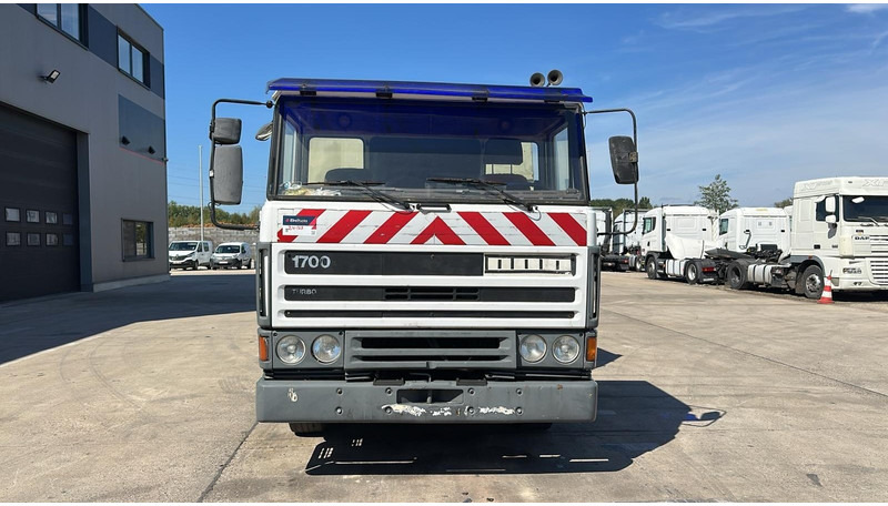 DAF 1700 ATI (MANUAL PUMP / EURO 2 / STEEL SUSP. / LAMES / CLEAN CONDITION) - Kipper: das Bild 2 DAF 1700 ATI (MANUAL PUMP / EURO 2 / STEEL SUSP. / LAMES / CLEAN CONDITION) - Kipper: das Bild 2