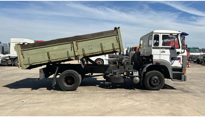 DAF 1700 ATI (MANUAL PUMP / EURO 2 / STEEL SUSP. / LAMES / CLEAN CONDITION) - Kipper: das Bild 4 DAF 1700 ATI (MANUAL PUMP / EURO 2 / STEEL SUSP. / LAMES / CLEAN CONDITION) - Kipper: das Bild 4