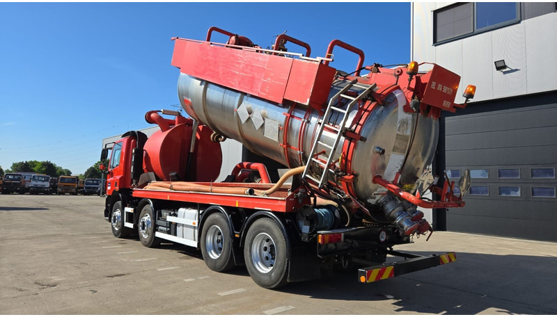 DAF CF 85.360 (IPSAM 18M³ / VACUUM + HIGH PRESSURE WATER / ADR FL - AT - OX / 123.000 KM / MANUAL GEARBOX / EURO 5) - Saug-/ Spülfahrzeug: das Bild 4 DAF CF 85.360 (IPSAM 18M³ / VACUUM + HIGH PRESSURE WATER / ADR FL - AT - OX / 123.000 KM / MANUAL GEARBOX / EURO 5) - Saug-/ Spülfahrzeug: das Bild 4