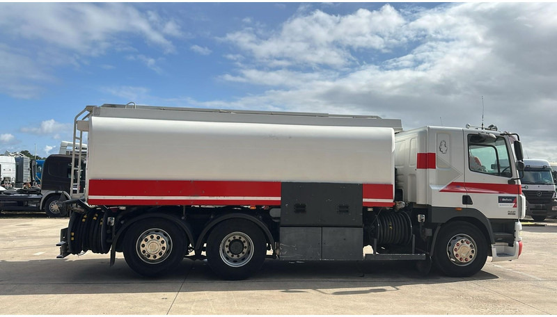 DAF CF 85.430 (20270 LITERS / EURO 3 / TOP CONDITION !!! / PARFAIT ETAT / 6X2 / BOITE MANUELLE) - Tankwagen: das Bild 4 DAF CF 85.430 (20270 LITERS / EURO 3 / TOP CONDITION !!! / PARFAIT ETAT / 6X2 / BOITE MANUELLE) - Tankwagen: das Bild 4
