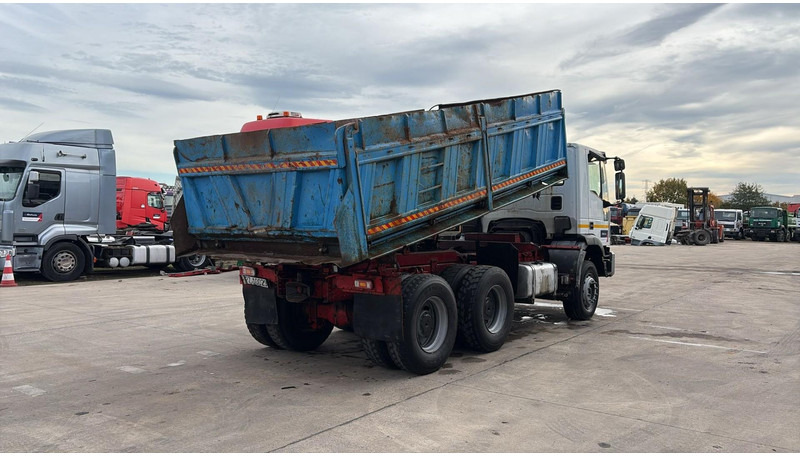 Iveco Eurotrakker 260 E 37 (POMPE MANUELLE / MANUAL PUMP / LAMES / STEEL SUSP. / BIG AXLE / GRANT PONT) - Kipper: das Bild 4 Iveco Eurotrakker 260 E 37 (POMPE MANUELLE / MANUAL PUMP / LAMES / STEEL SUSP. / BIG AXLE / GRANT PONT) - Kipper: das Bild 4
